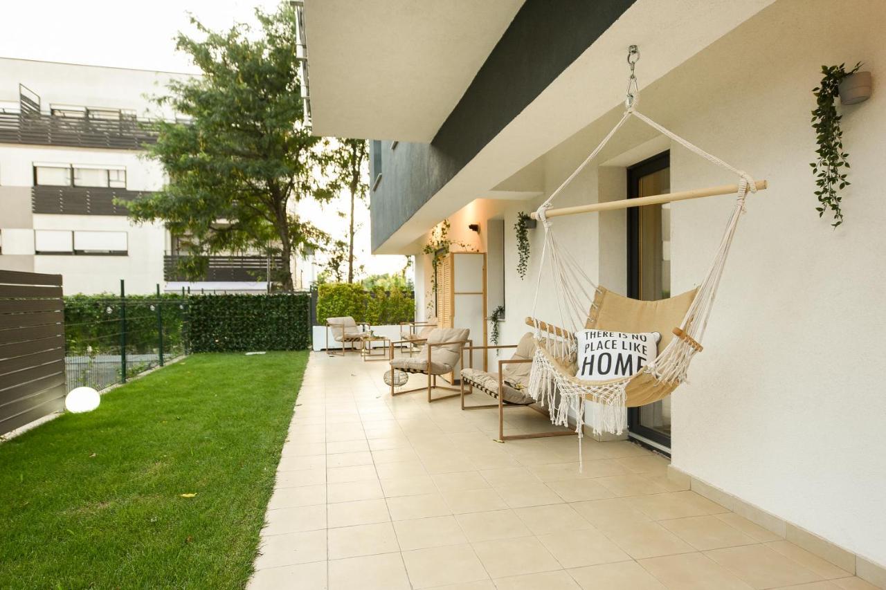 Vacation Feel - 2Br Apartment With Terrace & Private Parking In Baneasa Bucharest Exterior photo