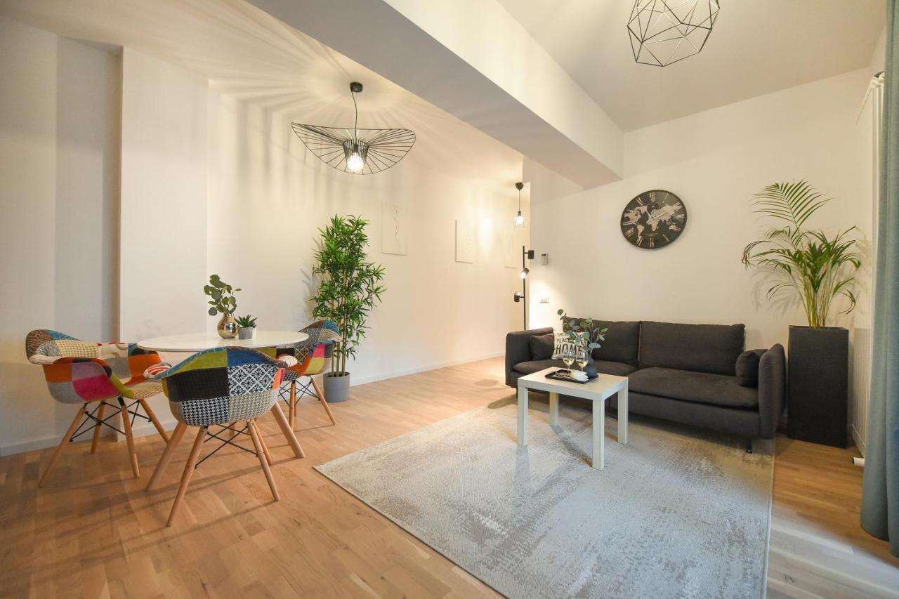 Vacation Feel - 2Br Apartment With Terrace & Private Parking In Baneasa Bucharest Exterior photo